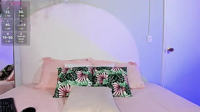 JoshuaSanzz online show from October 19, 2025, 3:31 am