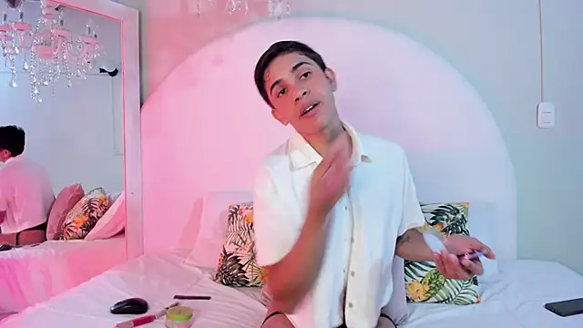 JoshuaSanzz online show from September 11, 2025, 4:12 am