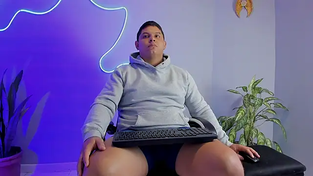 Maximus Steel online show from October 2, 2025, 11:02 am