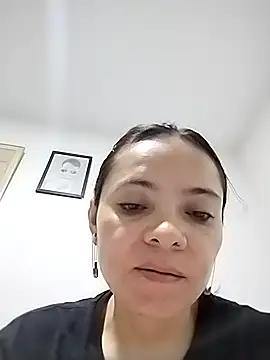 Snapshot of Cami_Konor chatting on October 27, 2025, 9:16 pm Cami Konor online show from October 27, 2025, 9:16 pm