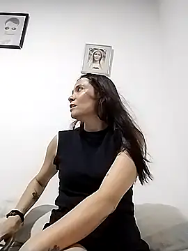 Snapshot of Cami_Konor chatting on October 23, 2025, 7:56 pm Cami Konor online show from October 23, 2025, 7:56 pm