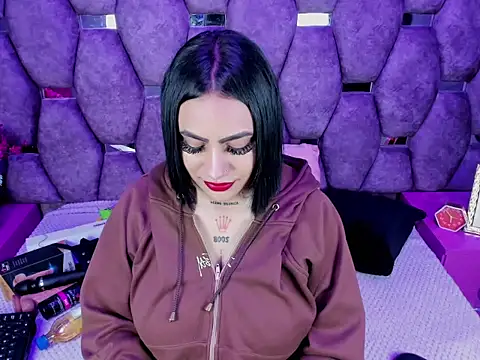 nikky latin online show from February 22, 2026, 3:09 am