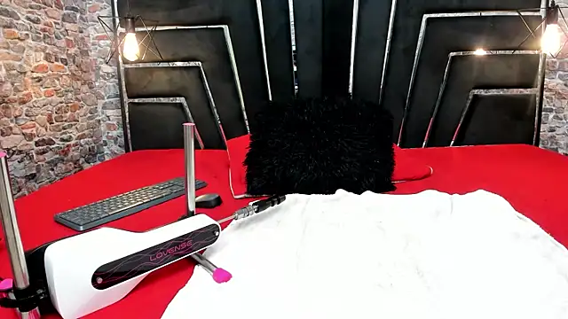 Snapshot of ALYANNA_HOT_ chatting on October 23, 2025, 12:26 pm ALYANNA HOT  online show from October 23, 2025, 12:26 pm