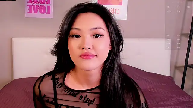 FancyEsten online show from October 4, 2025, 8:05 am