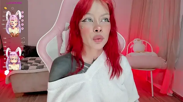 Snapshot of AlinaLukyanova chatting on September 26, 2025, 1:23 am AlinaLukyanova online show from September 26, 2025, 1:23 am