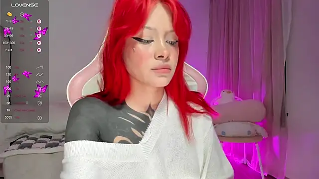 Snapshot of AlinaLukyanova chatting on October 18, 2025, 3:19 am AlinaLukyanova online show from October 18, 2025, 3:19 am