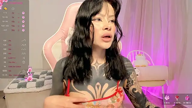 Snapshot of AlinaLukyanova chatting on September 13, 2025, 2:22 am AlinaLukyanova online show from September 13, 2025, 2:22 am