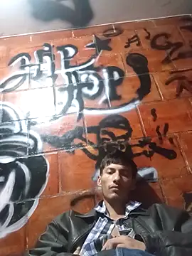 Snapshot of alexandercruz chatting on February 20, 2026, 2:19 am alexandercruz online show from February 20, 2026, 2:19 am