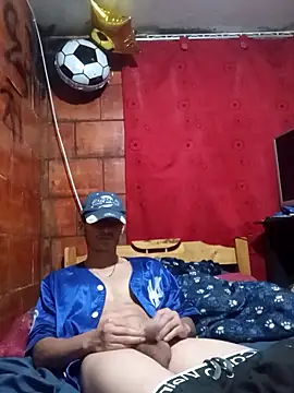 Snapshot of alexandercruz chatting on March 2, 2026, 5:08 am alexandercruz online show from March 2, 2026, 5:08 am