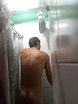 Snapshot of alexandercruz chatting on March 1, 2026, 12:21 am alexandercruz online show from March 1, 2026, 12:21 am