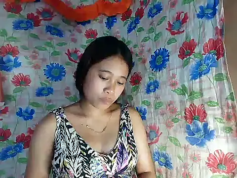 Snapshot of Pinay_Skinny18 chatting on October 7, 2025, 12:17 pm Pinay Skinny18 online show from October 7, 2025, 12:17 pm