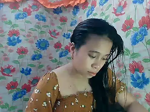 Snapshot of Pinay_Skinny18 chatting on October 19, 2025, 2:14 am Pinay Skinny18 online show from October 19, 2025, 2:14 am