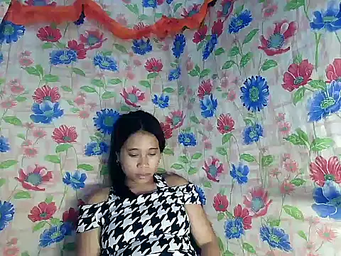 Snapshot of Pinay_Skinny18 chatting on October 3, 2025, 1:01 pm Pinay Skinny18 online show from October 3, 2025, 1:01 pm