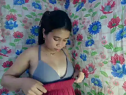 Snapshot of Pinay_Skinny18 chatting on October 27, 2025, 8:04 am Pinay Skinny18 online show from October 27, 2025, 8:04 am
