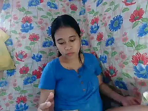 Snapshot of Pinay_Skinny18 chatting on October 17, 2025, 1:53 am Pinay Skinny18 online show from October 17, 2025, 1:53 am