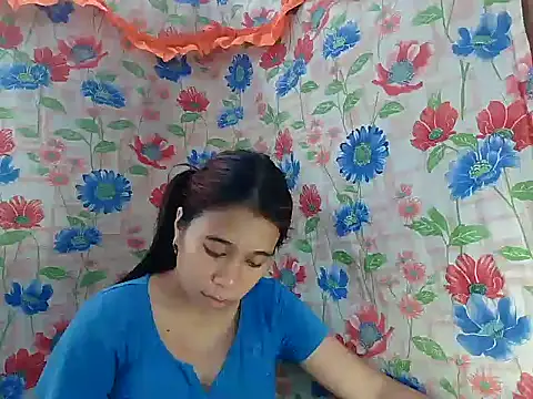 Snapshot of Pinay_Skinny18 chatting on September 23, 2025, 1:01 am Pinay Skinny18 online show from September 23, 2025, 1:01 am