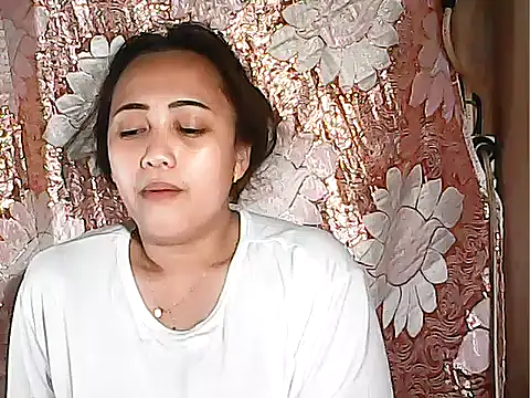 Snapshot of Pinay_Chubby20 chatting on September 28, 2025, 9:49 am Pinay Chubby20 online show from September 28, 2025, 9:49 am