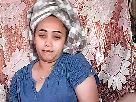 Snapshot of Pinay_Chubby20 chatting on September 17, 2025, 12:56 am Pinay Chubby20 online show from September 17, 2025, 12:56 am