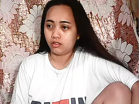 Snapshot of Pinay_Chubby20 chatting on October 17, 2025, 8:54 pm Pinay Chubby20 online show from October 17, 2025, 8:54 pm