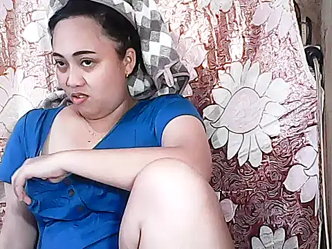 Snapshot of Pinay_Chubby20 chatting on October 19, 2025, 5:21 am Pinay Chubby20 online show from October 19, 2025, 5:21 am