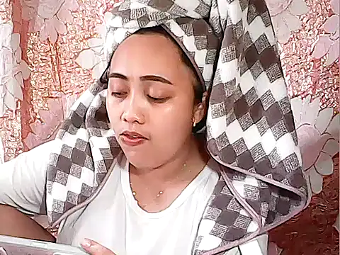 Snapshot of Pinay_Chubby20 chatting on October 29, 2025, 4:33 am Pinay Chubby20 online show from October 29, 2025, 4:33 am