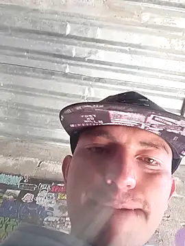 Snapshot of Narckse chatting on October 2, 2025, 7:28 pm Narckse online show from October 2, 2025, 7:28 pm