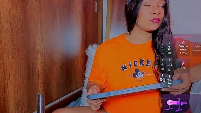 Alice-Benette online show from March 11, 2026, 2:27 am