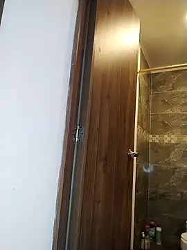 Snapshot of Fernandar2025 chatting on October 19, 2025, 8:44 pm Fernandar2025 online show from October 19, 2025, 8:44 pm