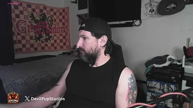 DevilPup75  online show from February 12, 2026, 6:46 am