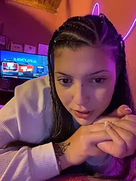 kiramedi online show from October 28, 2025, 3:07 am