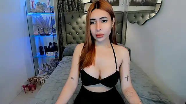 Snapshot of Claudia_empress chatting on December 21, 2025, 5:25 pm Claudia empress online show from December 21, 2025, 5:25 pm