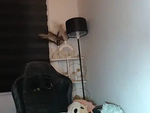 Asian gregor online show from September 23, 2025, 6:37 pm