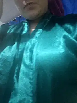 Snapshot of Shayla_VL chatting on October 29, 2025, 12:04 pm Shayla VL online show from October 29, 2025, 12:04 pm