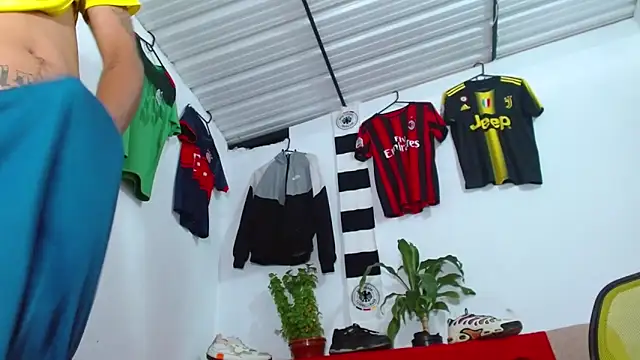 skinny23cm online show from February 27, 2026, 1:55 pm