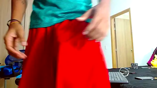 skinny23cm online show from January 7, 2025, 9:40 am