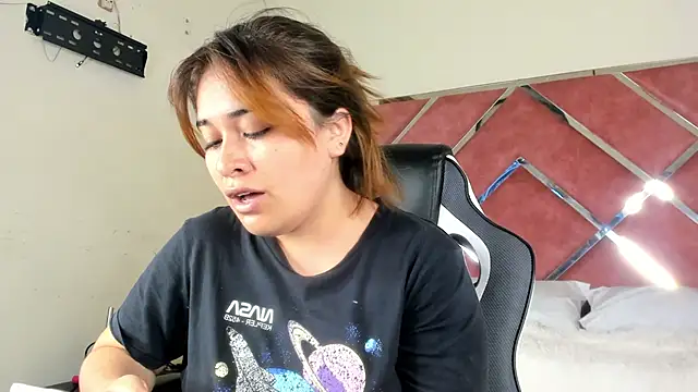 sara-lopez1 online show from September 24, 2025, 6:53 am