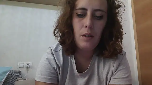 Snapshot of laxinna123 chatting on October 19, 2025, 10:07 am laxinna123 online show from October 19, 2025, 10:07 am