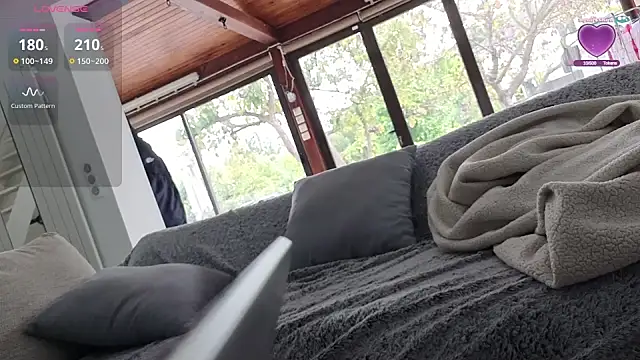 Snapshot of bellemasquer chatting on September 17, 2025, 10:39 am bellemasquer online show from September 17, 2025, 10:39 am