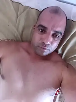 Viniciusnasuavagina online show from October 18, 2025, 4:31 pm