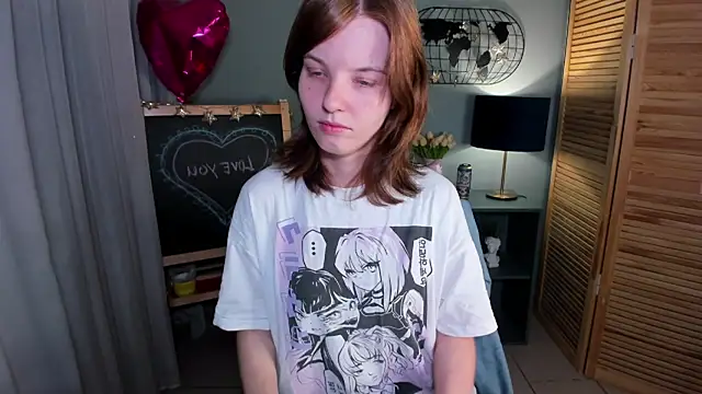 Snapshot of Madelaineses chatting on September 26, 2025, 8:43 am Madelaineses online show from September 26, 2025, 8:43 am