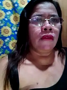 Huge mama69 online show from February 9, 2026, 2:15 pm