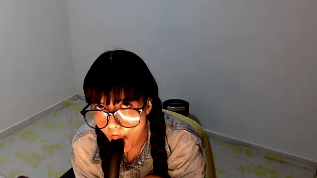 meganmiauu online show from May 29, 2026, 12:16 am