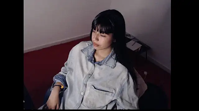 meganmiauu online show from April 1, 2026, 9:45 pm