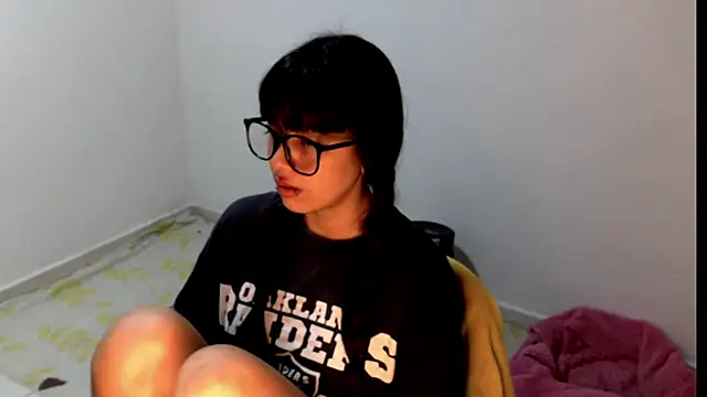 meganmiauu online show from May 20, 2026, 10:34 am