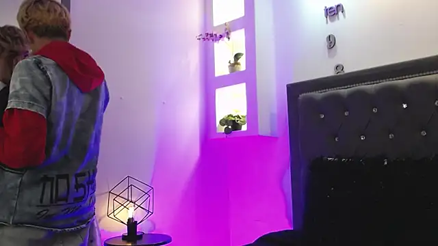 Snapshot of OzorioDany chatting on September 14, 2025, 3:40 am OzorioDany online show from September 14, 2025, 3:40 am