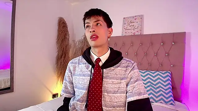 Snapshot of OzorioDany chatting on February 7, 2026, 4:20 am OzorioDany online show from February 7, 2026, 4:20 am