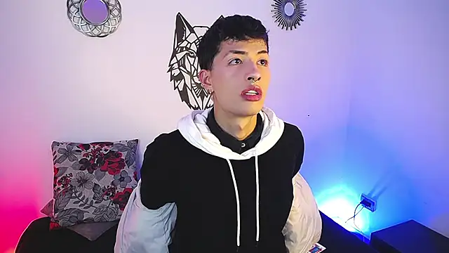 Snapshot of OzorioDany chatting on February 2, 2026, 4:22 am OzorioDany online show from February 2, 2026, 4:22 am