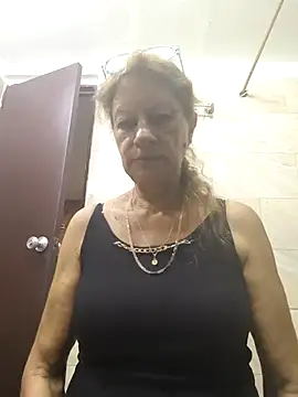 MaryeLunna online show from September 29, 2025, 12:28 am