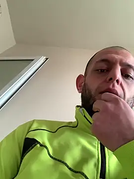 Snapshot of milenski74 chatting on February 25, 2026, 2:39 pm milenski74 online show from February 25, 2026, 2:39 pm