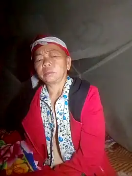 Snapshot of VangLe73 chatting on October 20, 2025, 10:32 pm VangLe73 online show from October 20, 2025, 10:32 pm